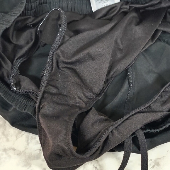 Danskin Women's Black Women's Shorts With Liner , Size M - Picture 8 of 9